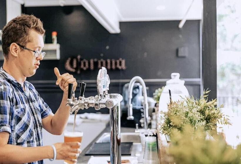 شقة غرفتين, Freedom Backpackers Hostel Rainbow Beach