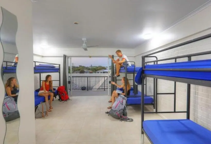 ルームシェアのワンベッド, Freedom Backpackers Hostel Rainbow Beach