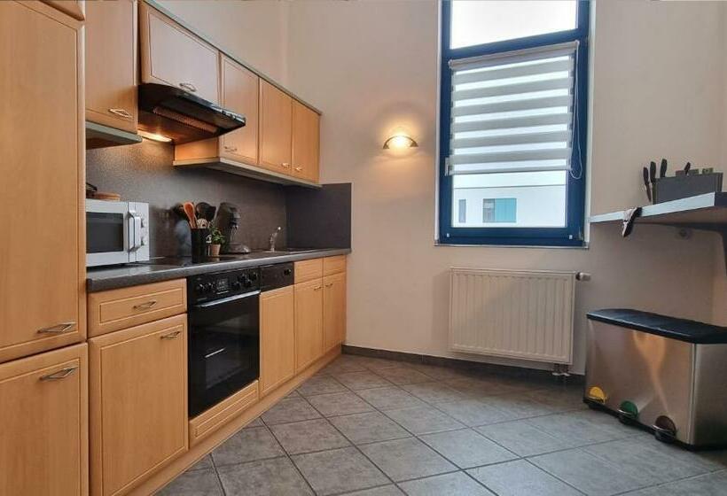 Апартаменты 3 Спальни, Am Park