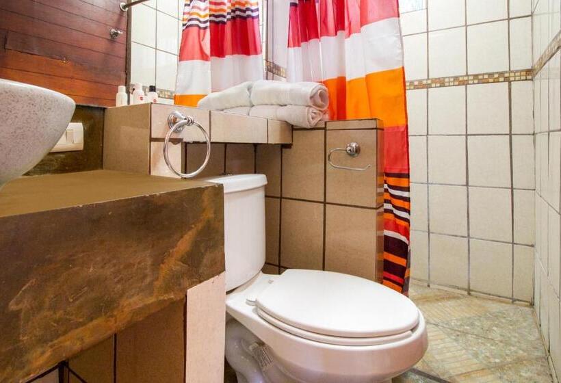 スタンダード4人部屋, Capital O Hacienda Filadelfia, El Atorón, Irapuato