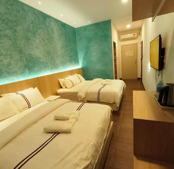 جناح عائلي, Red S