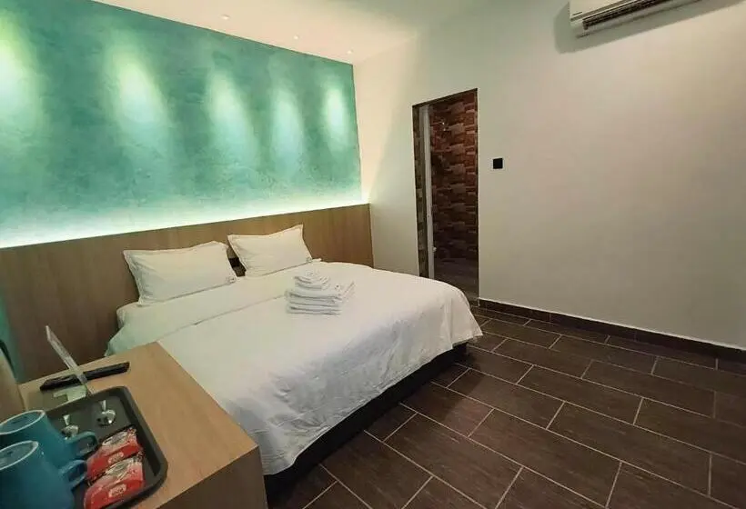 Pokój Deluxe Łóżko King Size, Red S
