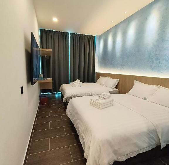 غرفة قياسية ثلاثية, Red S