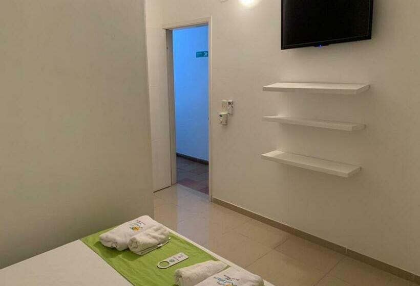 חדר סופריור, West Plaza