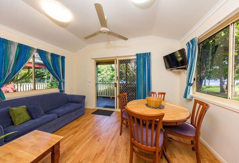 בקתה, King Reef Resort