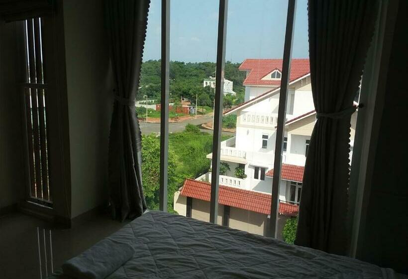 اتاق استاندارد چهار تخته, Motel Bao Linh