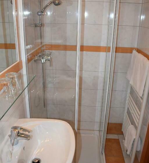 Quarto Estandar Vista Lago, Pension Seeblick