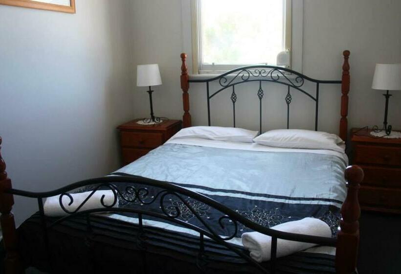 Номер Deluxe, The Eastern Hotel Adults Only