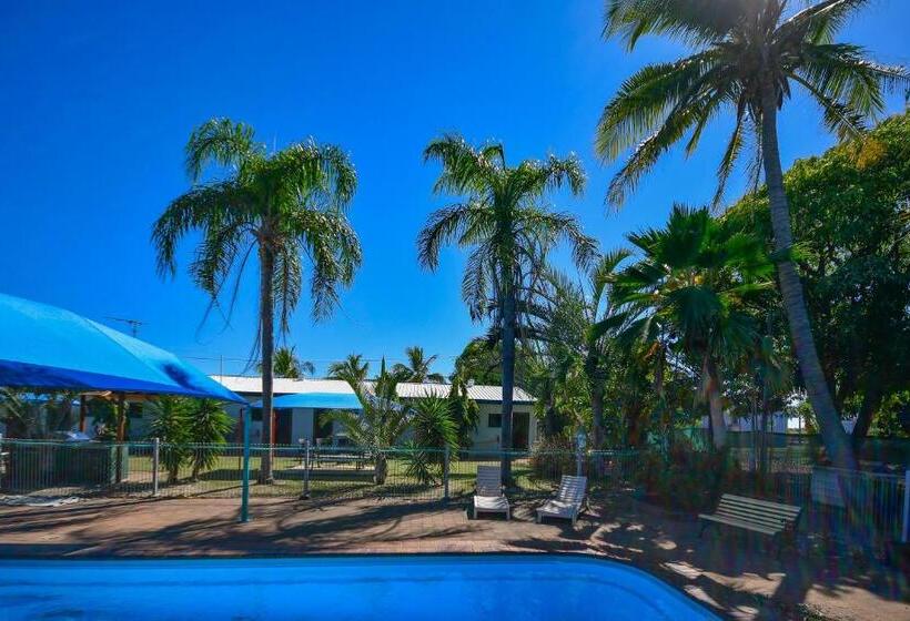 标准间, Ash S Holiday Units