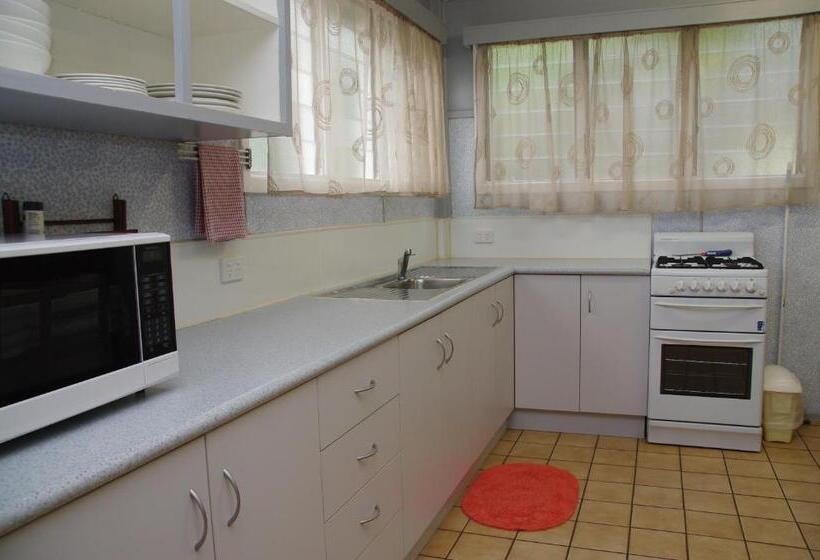 家庭洋房, Ash S Holiday Units