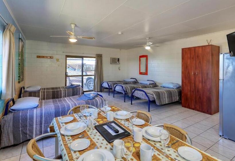 低层单卧公寓, Ash S Holiday Units