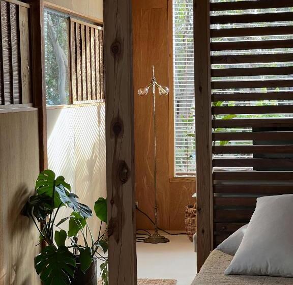 סטודיו סטנדרטי נוף לגינה, Be&be Castlemaine