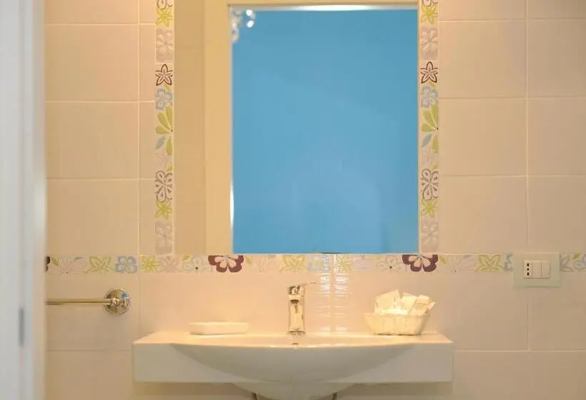 エコノミートリプルルーム, L Isola Del Postino Rooms