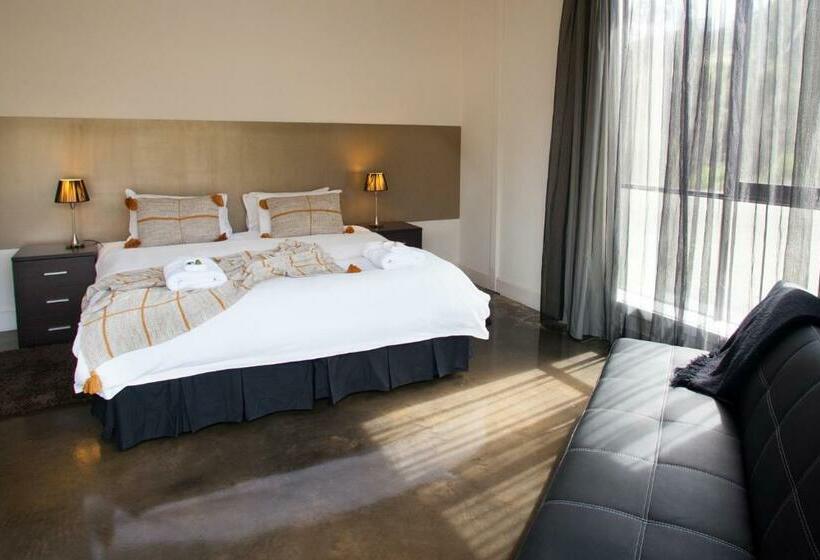 带大床的复式套间, Saladin Lodge