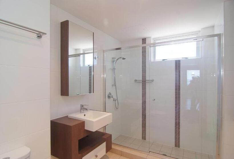 2人卧室家庭公寓, Coral Cove Apartments