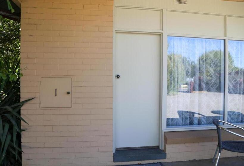 غرفة أساسية, Great Western Motel