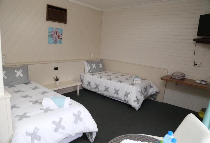 غرفة أساسية, Great Western Motel