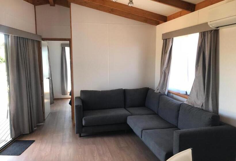 فيلا غرفتين نوم, Great Western Motel