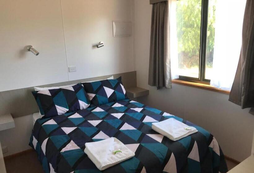 فيلا غرفتين نوم, Great Western Motel