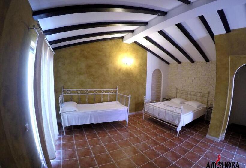 스탠다드 트리플 발코니 룸, Amphora