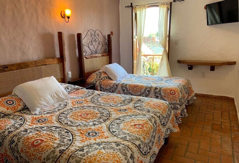 Номер Стандарт Трехместный, Casa Miguel Arcangel