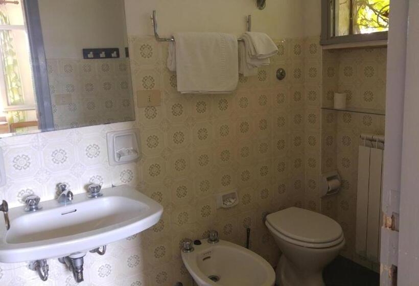 标准间, Giardino Degli Ulivi