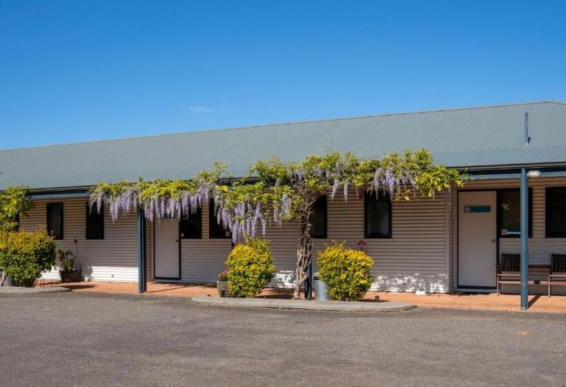 إستوديو قياسى, Karri Aura