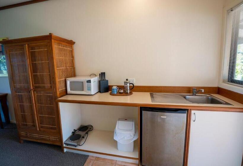 Семейный Номер Вид на Горы, Karri Aura