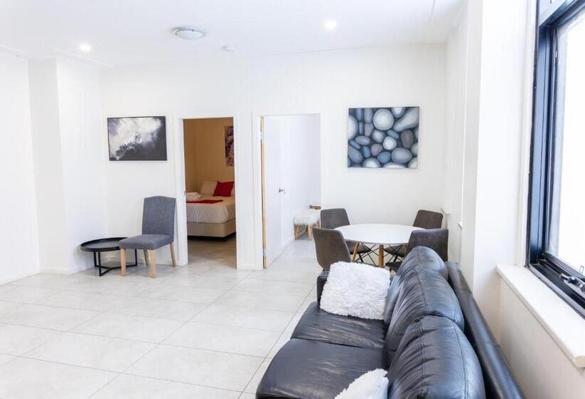 דירת שני חדרים, Exchange Hotel Goulburn