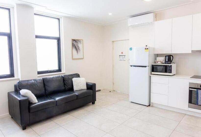 דירת שני חדרים, Exchange Hotel Goulburn