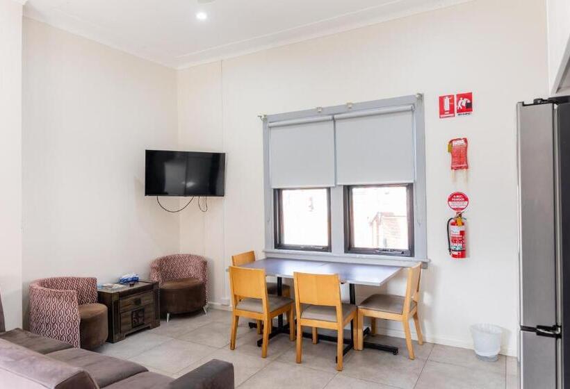 דירת חדר, Exchange Hotel Goulburn