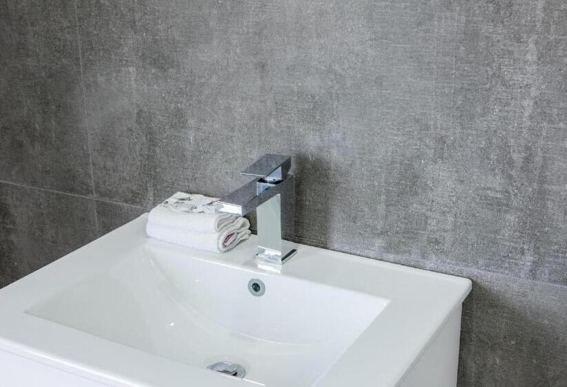 חדר סטנדרט לשלושה, Exchange Hotel Goulburn