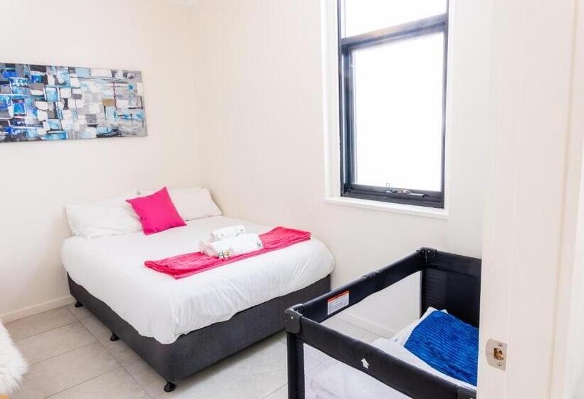 דירת שני חדרים, Exchange Hotel Goulburn