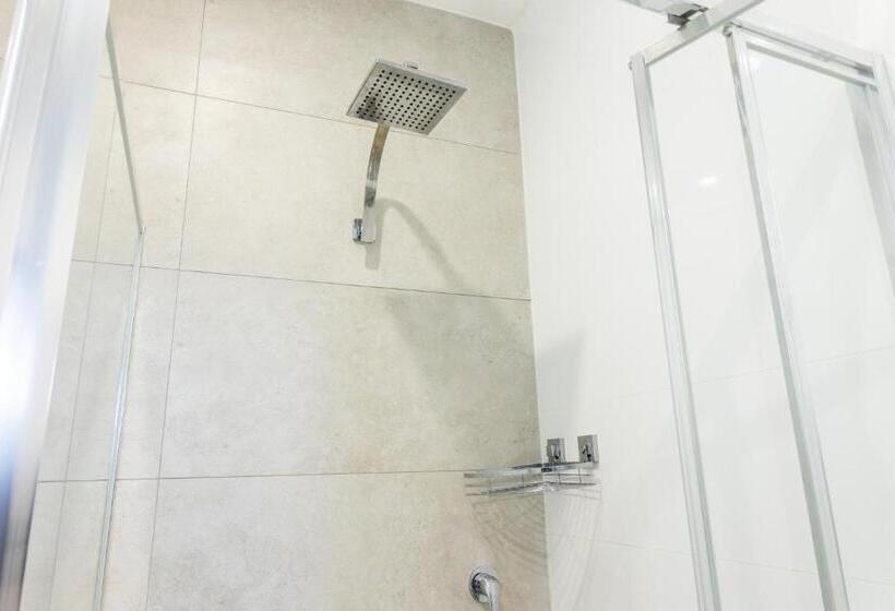 דירת שני חדרים, Exchange Hotel Goulburn