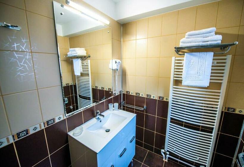 Номер Стандарт, Elina