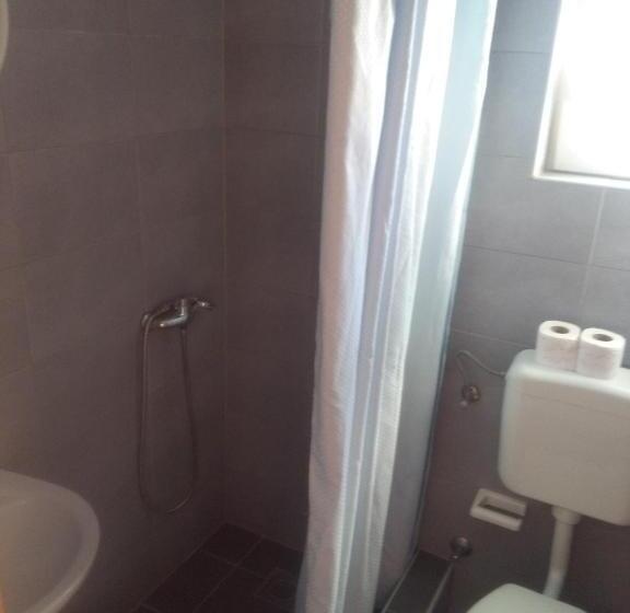 Standard Triple Room with Terrace, Royal Apartments