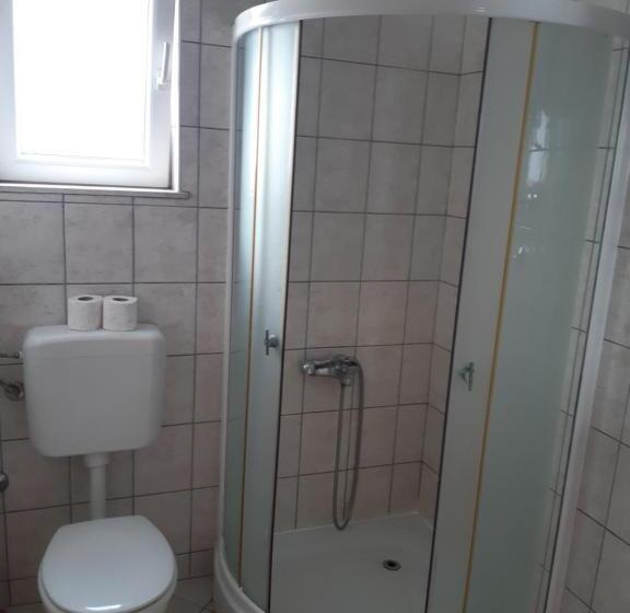 اتاق استاندارد, Royal Apartments