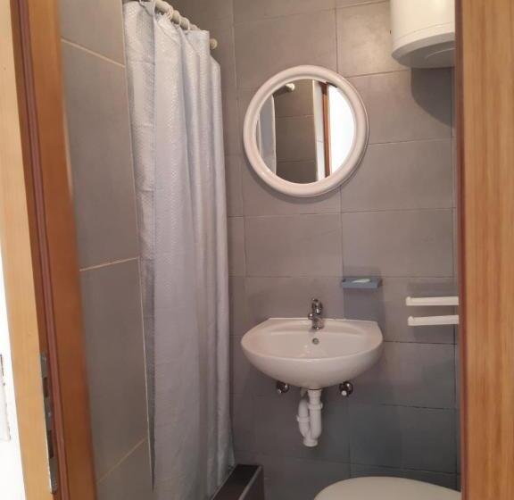 آپارتمان 1 خوابه همکف, Royal Apartments