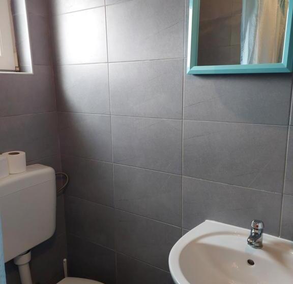 اتاق استاندارد, Royal Apartments