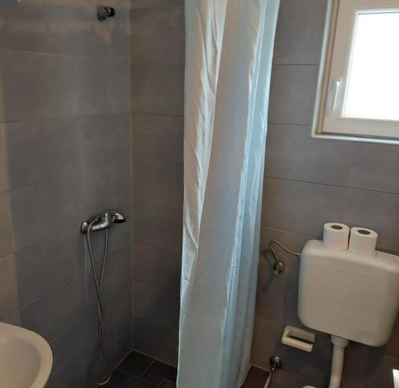 Standard Triple Room with Terrace, Royal Apartments