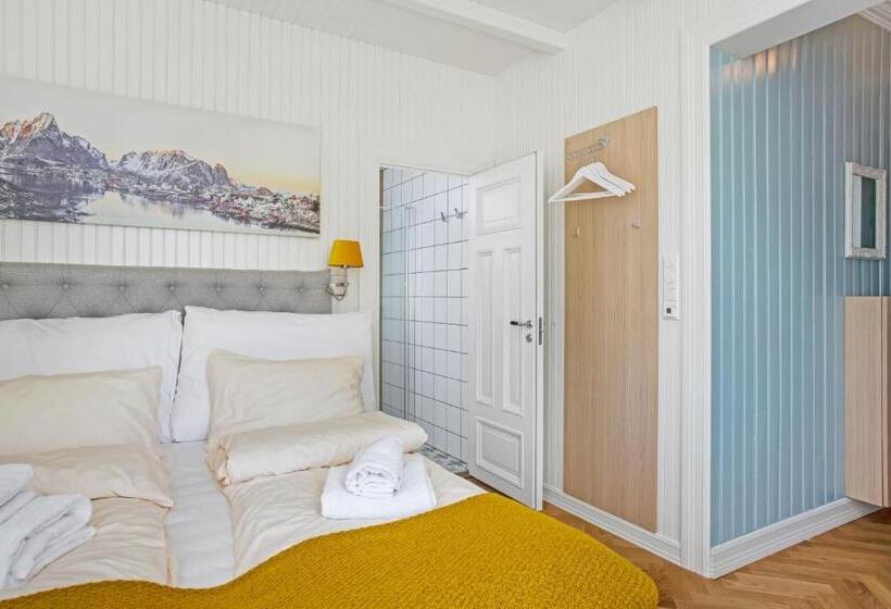 스탠다드 룸 킹사이즈 침대, Sakrisøy Gjestegård   Manor House In Sakrisøy   Solbakken Anno 1880