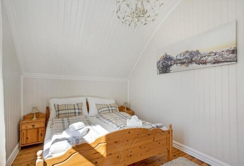 Номер Superior Вид на Море, Sakrisøy Gjestegård   Manor House In Sakrisøy   Solbakken Anno 1880