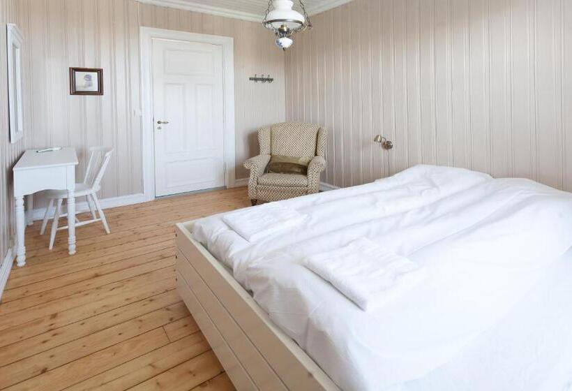 스탠다드 룸, Sakrisøy Gjestegård   Manor House In Sakrisøy   Solbakken Anno 1880
