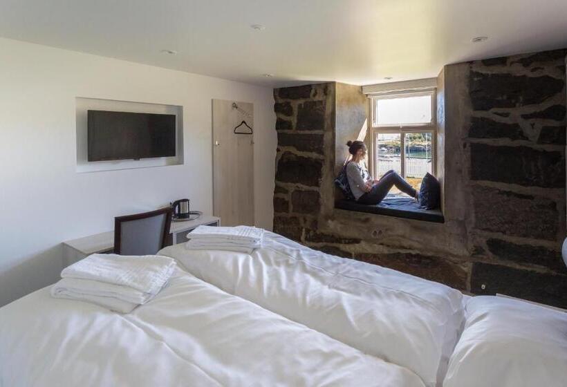 스탠다드 룸 킹사이즈 침대, Sakrisøy Gjestegård   Manor House In Sakrisøy   Solbakken Anno 1880