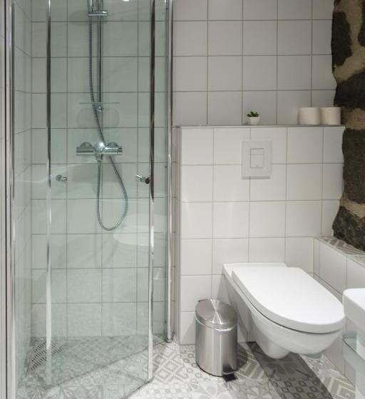 스탠다드 룸 킹사이즈 침대, Sakrisøy Gjestegård   Manor House In Sakrisøy   Solbakken Anno 1880