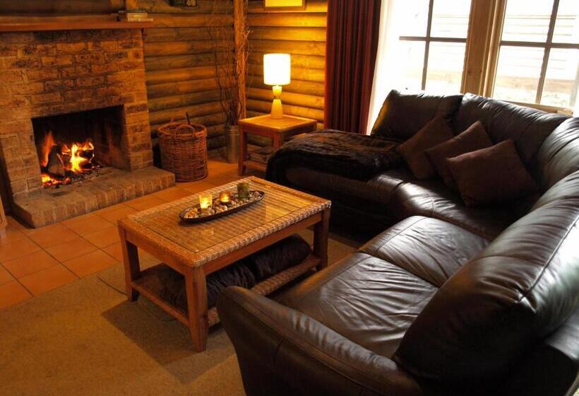 בקתה, Ti Tree Village