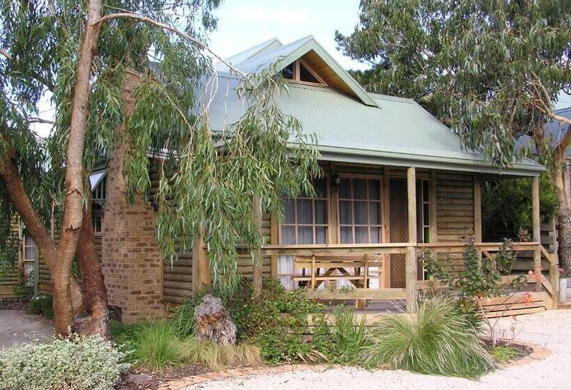 בקתה, Ti Tree Village