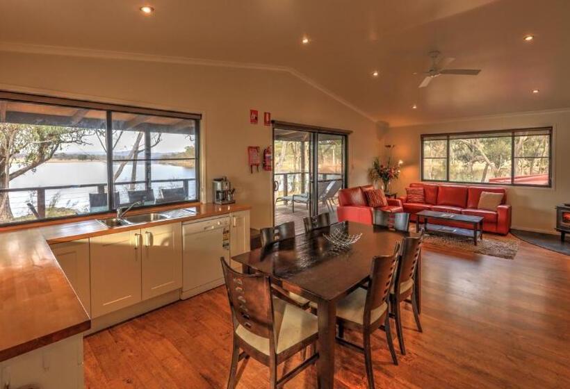 דירת שלושה חדרים, Sommerville Valley Tourist Park & Resort