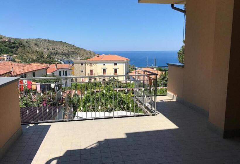 חדר סטנדרט נוף לים עם מרפסת, Meublé Leonetti