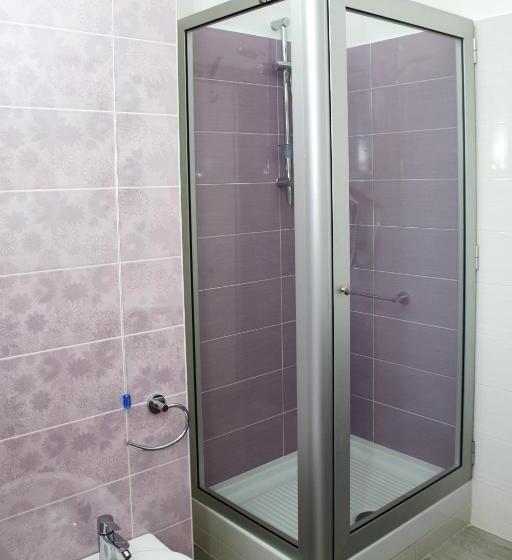 חדר סטנדרט נוף לים עם מרפסת, Meublé Leonetti